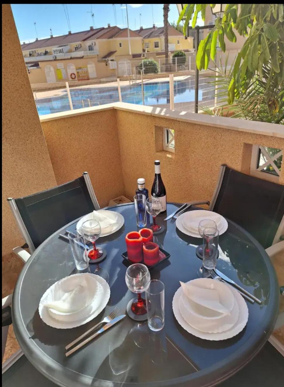 Lo Pagan 2 Bed 2 Bath Appartement *