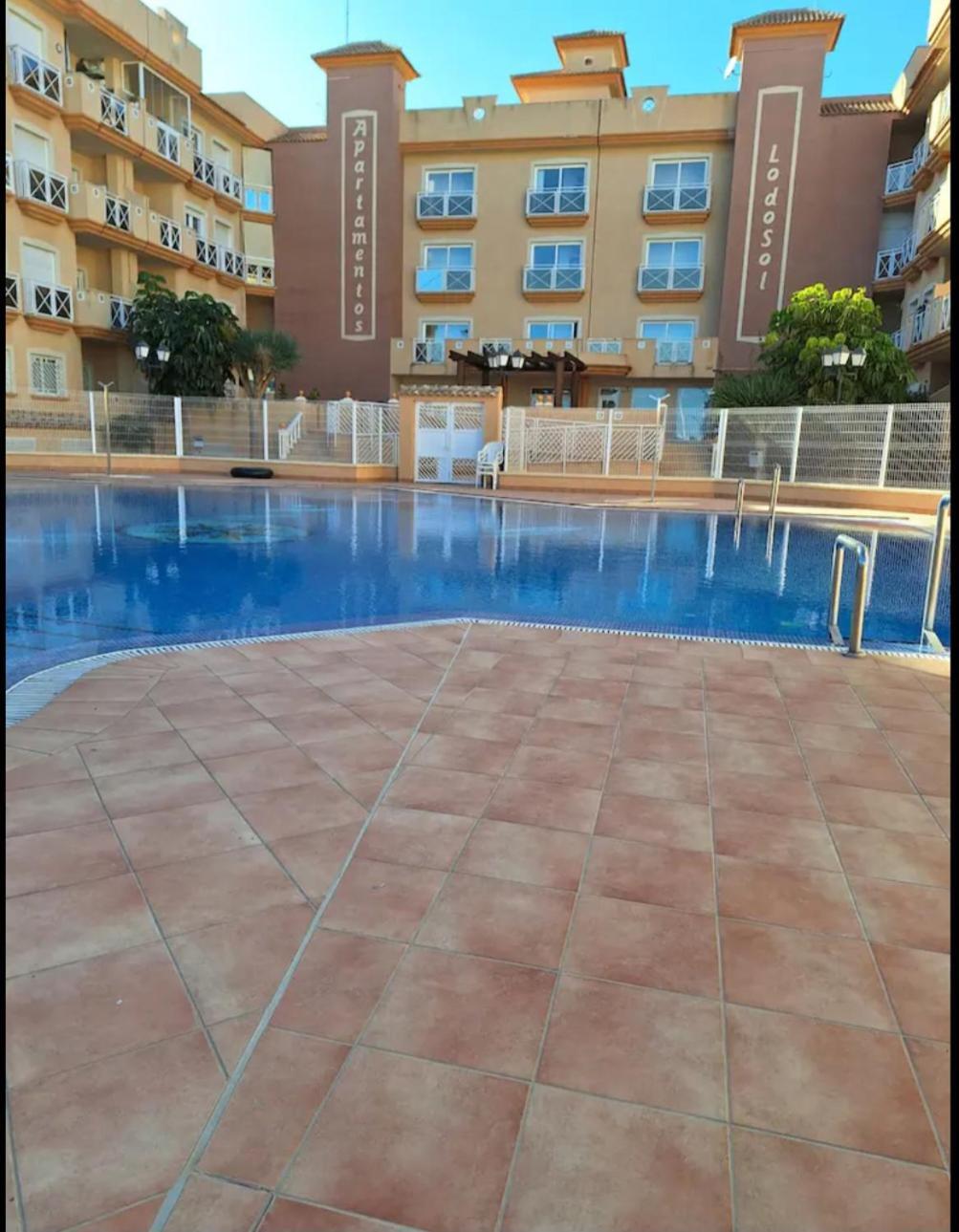 Lo Pagan 2 Bed 2 Bath Apartamento *